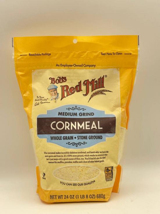 BOB'S RED MILL MEDIUM GRIND CORNMEAL 680g